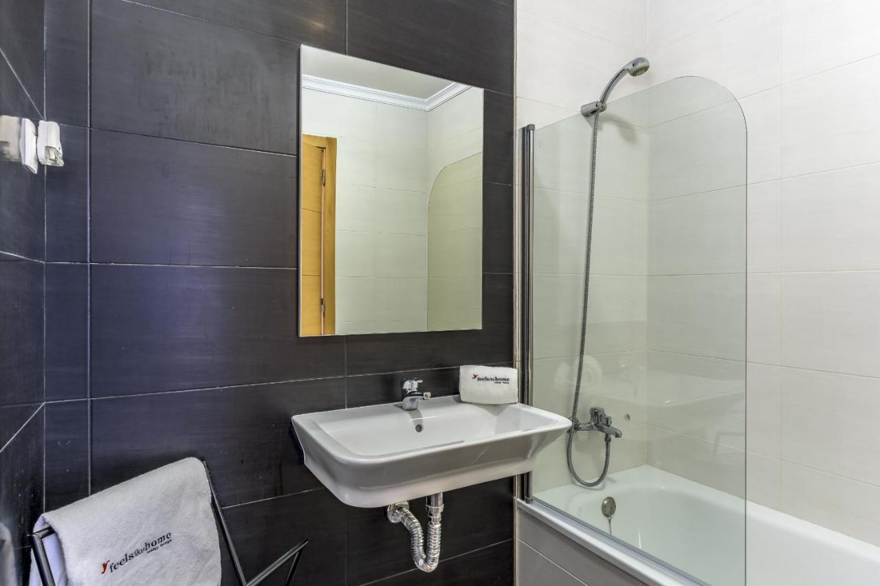 Flh Vila Real Santo Antonio Flat With Pool ヴィラ・レアル・デ・サント・アントニオ エクステリア 写真